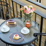 Leonardo50 Apartment- Modern With Parking & Balcony Near Metro - Appartamento Budapest