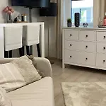Leonardo50 Apartment- Modern With Parking & Balcony Near Metro - * Budapest